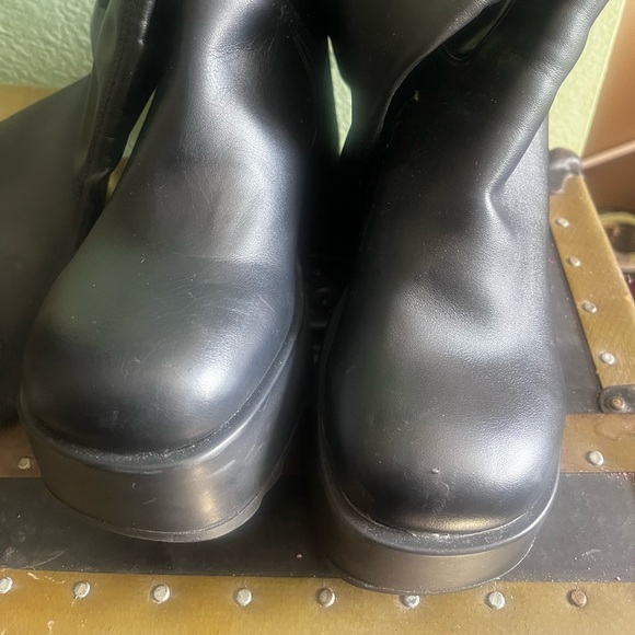 SOLD - Picture 2 of 7